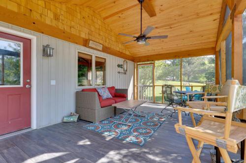 Guntersville Lake Home with Covered Boat Slip! - image 10