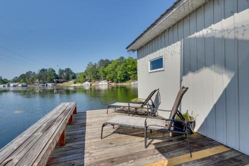Guntersville Lake Home with Covered Boat Slip! - image 14