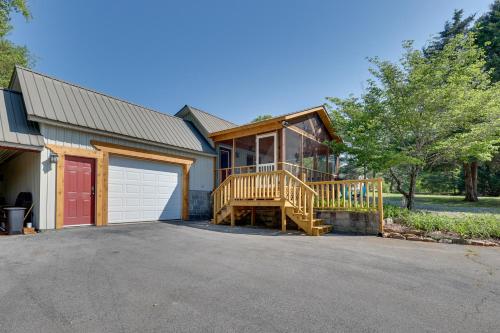 Guntersville Lake Home with Covered Boat Slip! - image 7