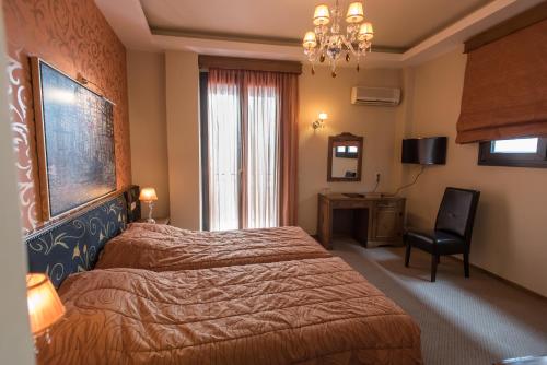 Anesis Hotel – Karpenisi, AL