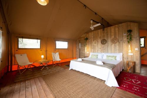 Glamping VALL de CODÓ in Terrades