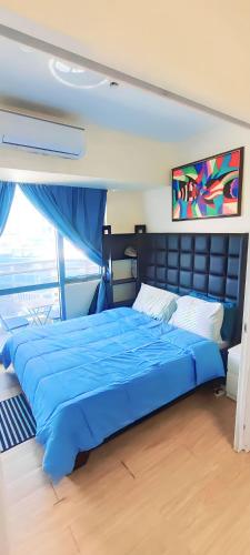 Aveline Suites Executive City View ACQUA Private Residences near Rockwell Makati, Manila
