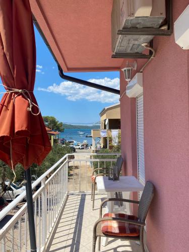 Mare - Apartment - Brodarica