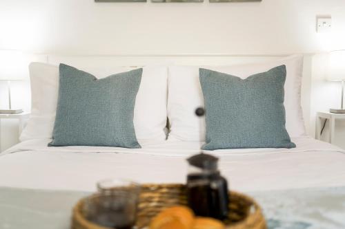 Picture of West Beach 2Bedroom Apartment 5Min From The Pier With Parking