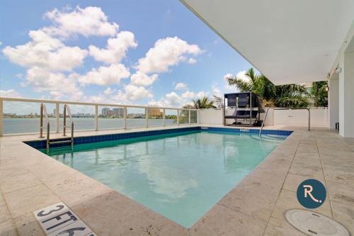 Roami At The Current - Aventura, FL
