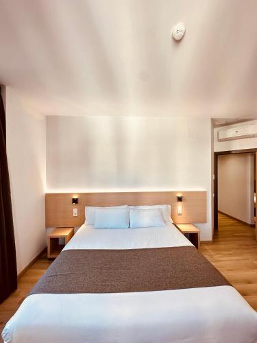 Hostal Sol Square Madrid - image 3