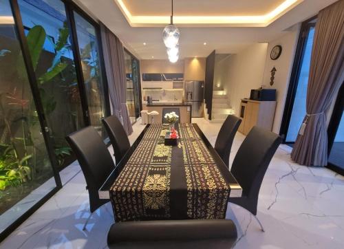 Natta Bali Ungasan Five-Bedroom Villa with Private Pool