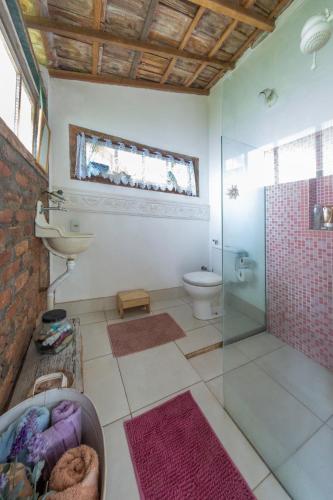 Standard Double Room image 3