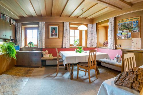 Skupni salon/TV območje, Ruggenthalerhof in Waier
