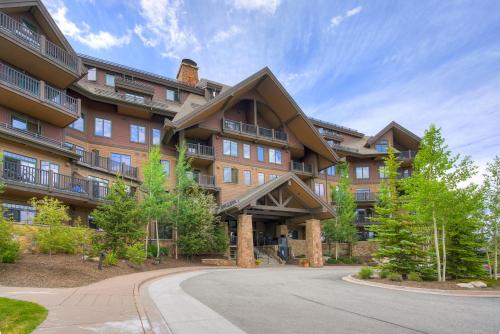 Crystal Peak Lodge By Vail Resorts