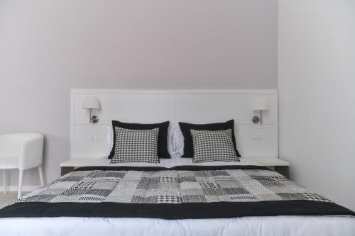 Lata Luxury Rooms - image 7