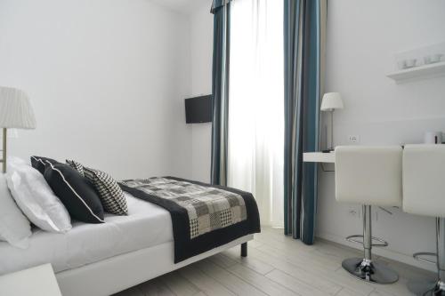 Lata Luxury Rooms - image 12