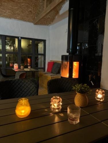 Pub/Lounge, Hotelli Kaivo in Naantali