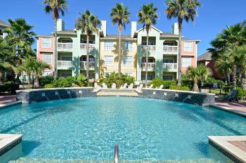 Dawn 822-Beach n Pool in Galveston, USA