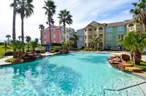 Dawn 822-Beach n Pool in Galveston, USA