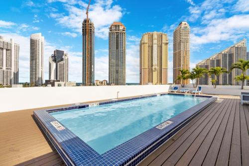 Roami at Sunny Isles