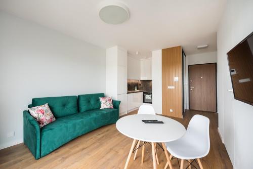 Żupnicza Green Praga Apartment by BookingHost, Warsaw