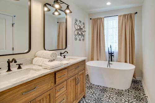 Near Lake Anna Gem with Saltwater Pool and Arcade! Near Lake Anna Gem with Saltwater Pool and Arcade!