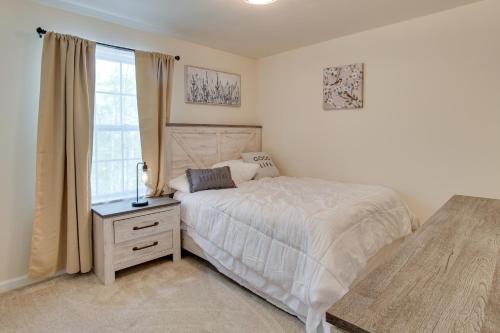 Near Lake Anna Gem with Saltwater Pool and Arcade! Near Lake Anna Gem with Saltwater Pool and Arcade!