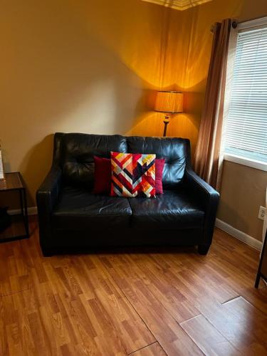 #2BR Cozy Villa - Mins to Historic STM Amusement Park! - image 7