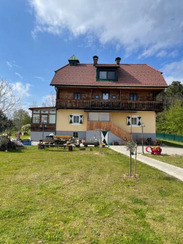 Uriges Bauernhaus mit Blick auf Graz - Apartment