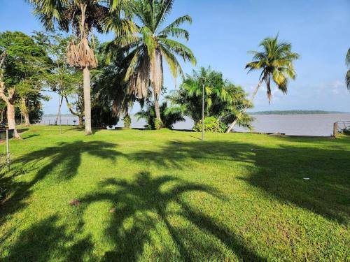 Hello-Guyane, Marina 2, Studio Prestige 5 étoiles (Hello-Guyane, Marina 2, Studio Prestige 5 etoiles) in Saint-Laurent-du-Maroni