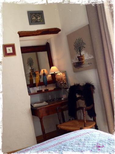 Le Petit Cafe chambre d'hôte Puget