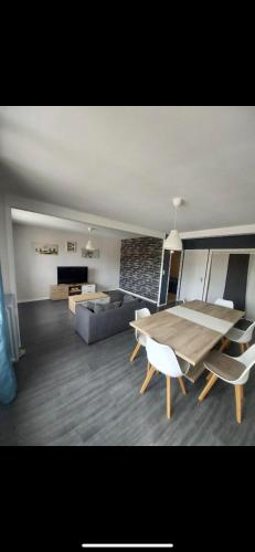 Appart lumineux au calme 2 ou 3 pers - Apartment - Chalon-sur-Saône