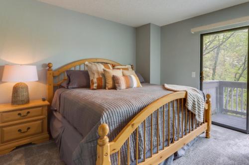 Lakefront Retreat in the Heart of Osage Beach! Lakefront Retreat in the Heart of Osage Beach!