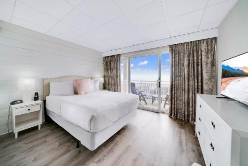 Montreal Beach Resort
