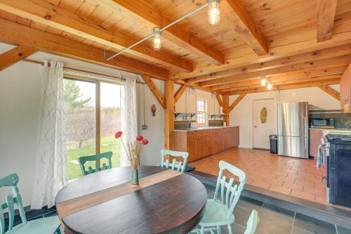 Cozy Pet-Friendly Cottage Near Fort Knox and Acadia