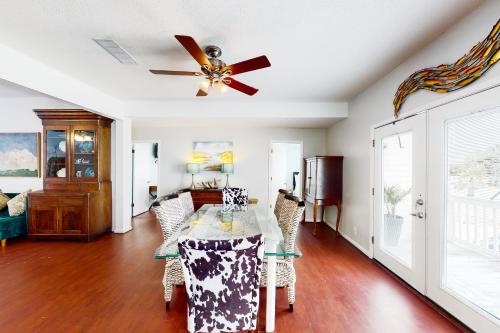Abaco House by Meyer Vacation Rentals – Gulf Shores