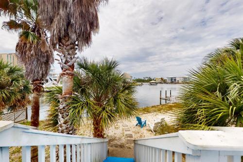 Abaco House by Meyer Vacation Rentals – Gulf Shores