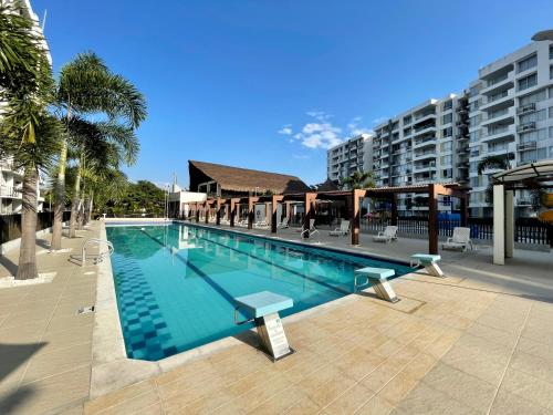 View, Moderno apartamento amoblado via Ricaurte-Girardot in Ricaurte