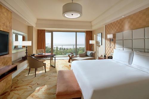 Fairmont Yangcheng Lake