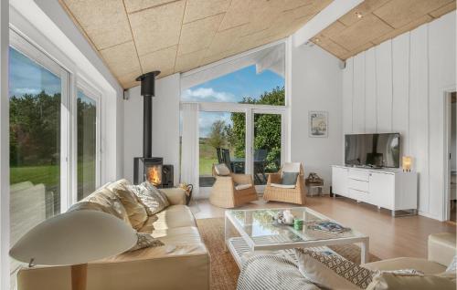 3 Bedroom Beautiful Home In Samsø in Samso