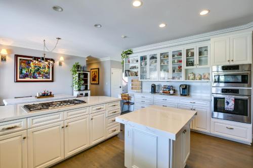 Stunning Home in Orange County with Stables! in Orange, USA