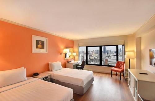 room detail thumbnail 1