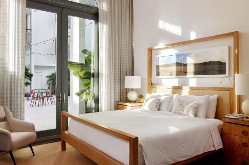 452995298 The Betsy Hotel, South Beach