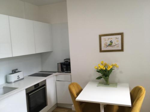 Picture of Newly Refurbished 2-Bedroom Flat In Notting Hill