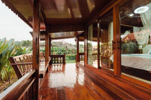 Thai House Resort - Tap to explore photos