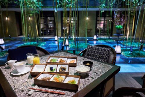 Food and beverages, Dhawa Yura Kyoto Banyantree Group in Gion