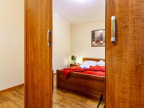 One-Bedroom Apartment image 10