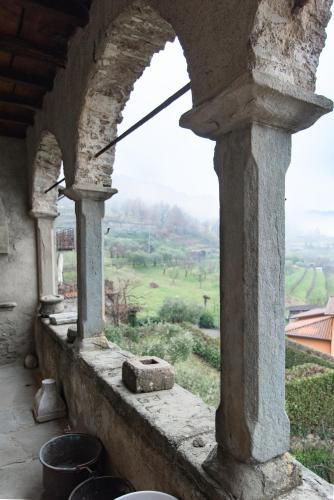 Sillicagnana Castle Villa with Swimming Pool!