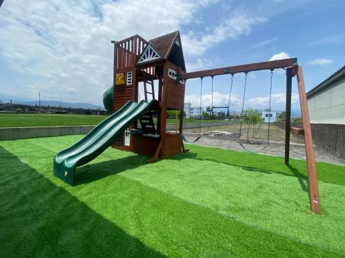 慕研民宿 包棟 KTV 游泳池 羅東運動公園 22p, Città di Yilan (foto 3)