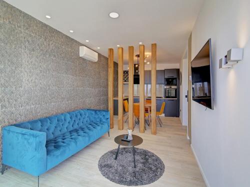 Luxury Amarin Apartment