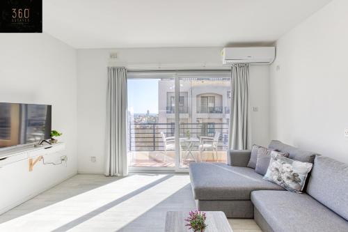 Beautiful & Modern 2BR Apartment in San Gwann by 360 Estates, San Ġwann (foto 4)