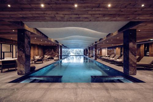 Swimming pool, Antares Meribel Resort & SPA in Meribel
