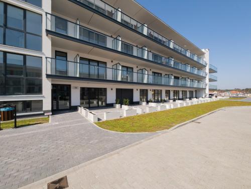 Wellness & SPA Resort Dziwnów Riverfront Apartments with Parking by Noclegi Renters, Dziwnów (fotografie 9)