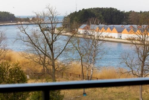 Wellness & SPA Resort Dziwnów Riverfront Apartments with Parking by Noclegi Renters, Dziwnów (fotografie 7)